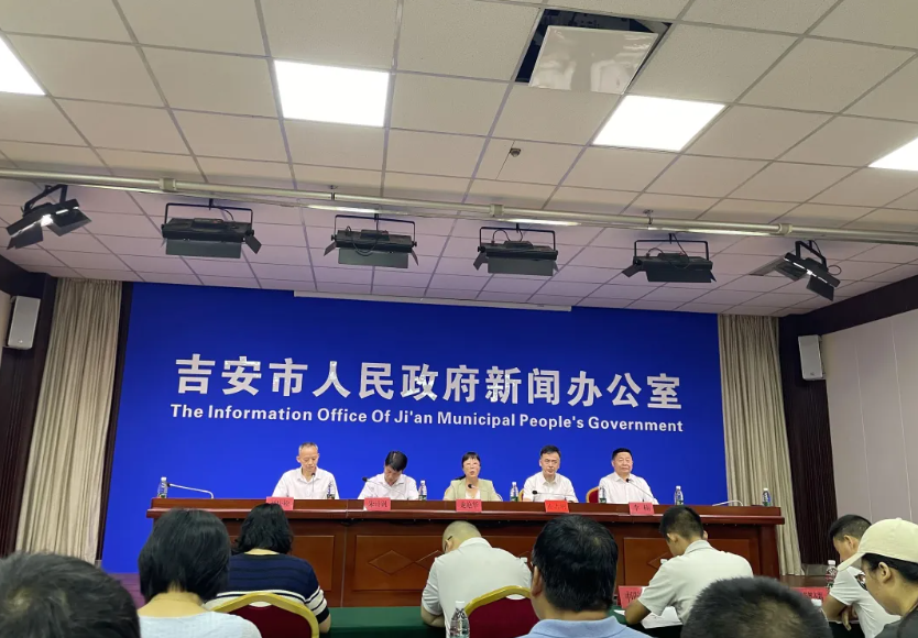 1756451648122373.png 348a6d0d-cf8e-43a2-a651-342470248049.png